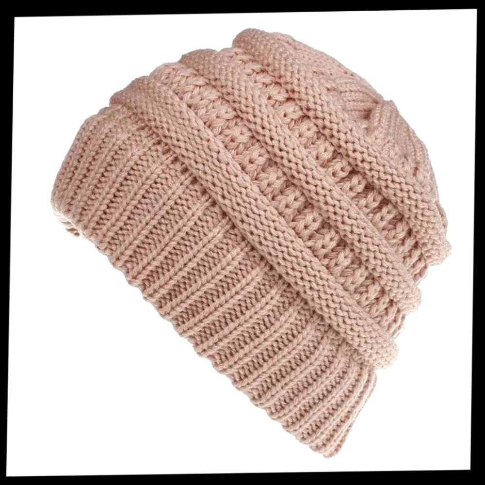 Bonnet à trou pour queue de cheval et chignon